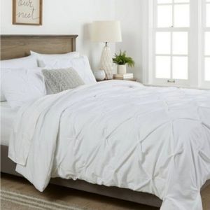 Threshold White Pinched Pleat Duvet Cover Set - White (King) 100% Cotton New!